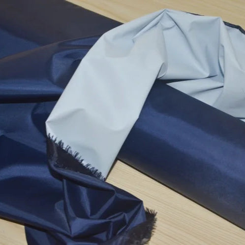 Wholesale Custom PVC Lightweight Waterproof Apron Dustproof Clothing Fabric